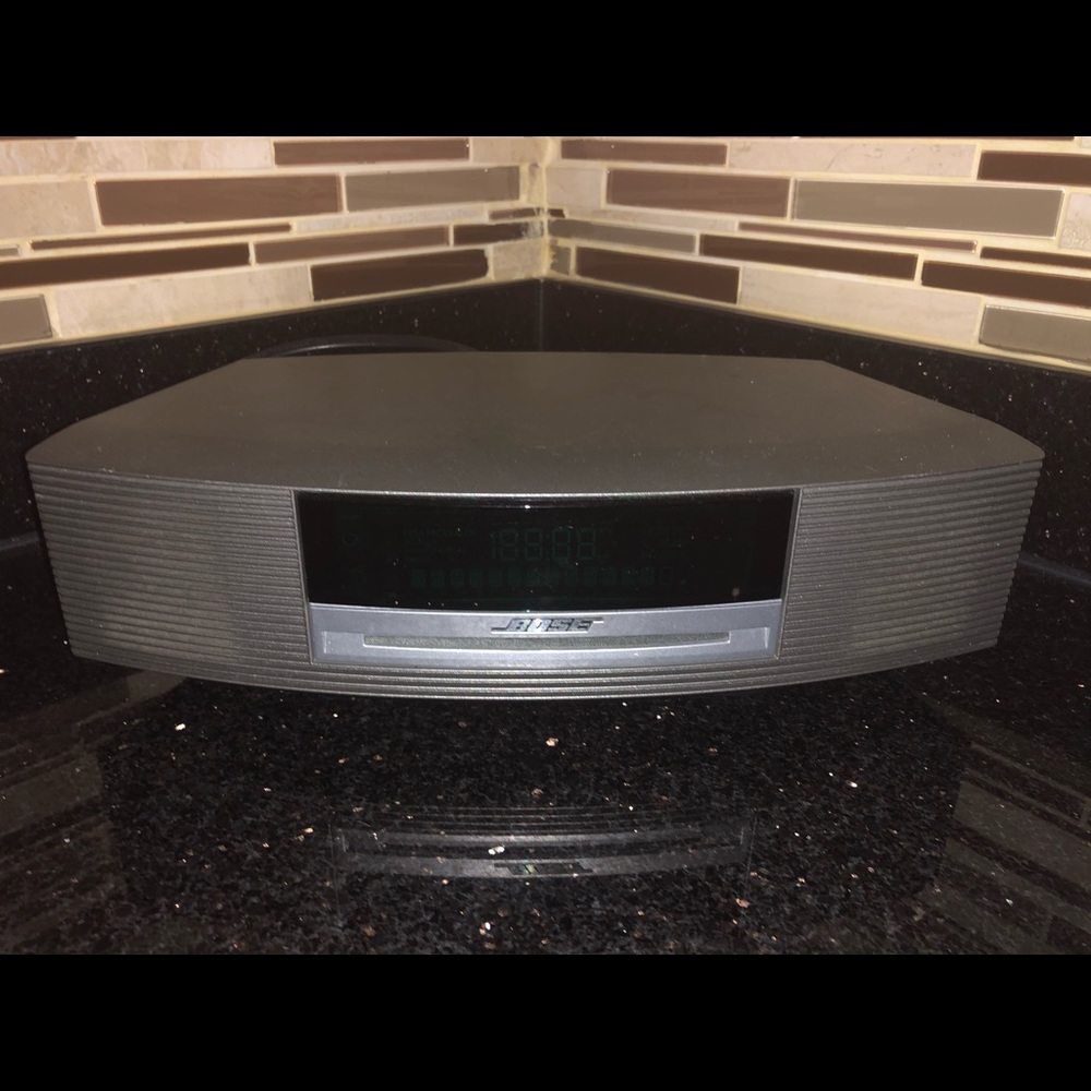 Bose (CD Player/Radio)
